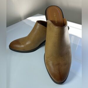 Maurice’s Mules Woman’s Size 8.5 Ombré Tan Brown Charlie No Flaws Pre-Own Gently